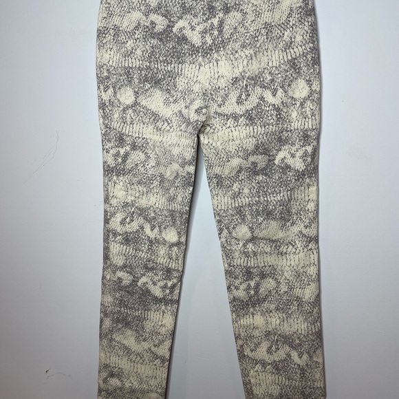 Lisette L Montreal Slim Ankle Pants Stretch Pull On Size 6 Ivory & Gray - Picture 10 of 11